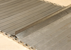 打孔翻板輸送帶